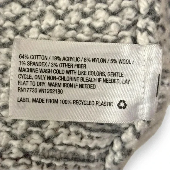 A New Day Cozy Gray and White Geometric Pattern Print Relaxed Fit Open Cardigan - Picture 11 of 16